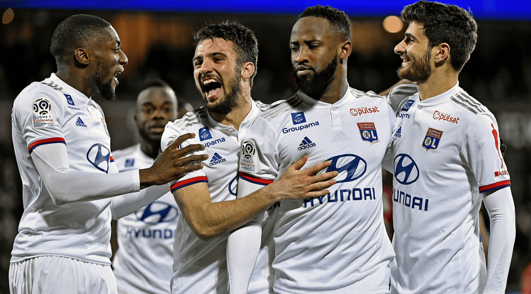 阿尔瓦雷斯 阿尔瓦雷斯