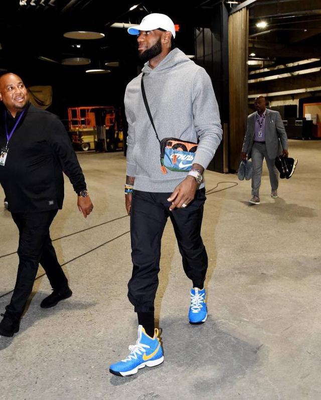 区先锋和外 区先锋和外